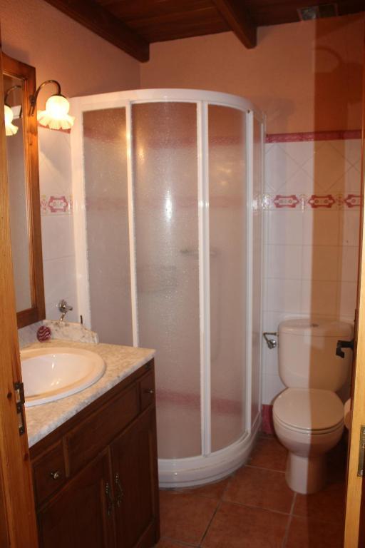 Can Carreras Albanya Zimmer foto